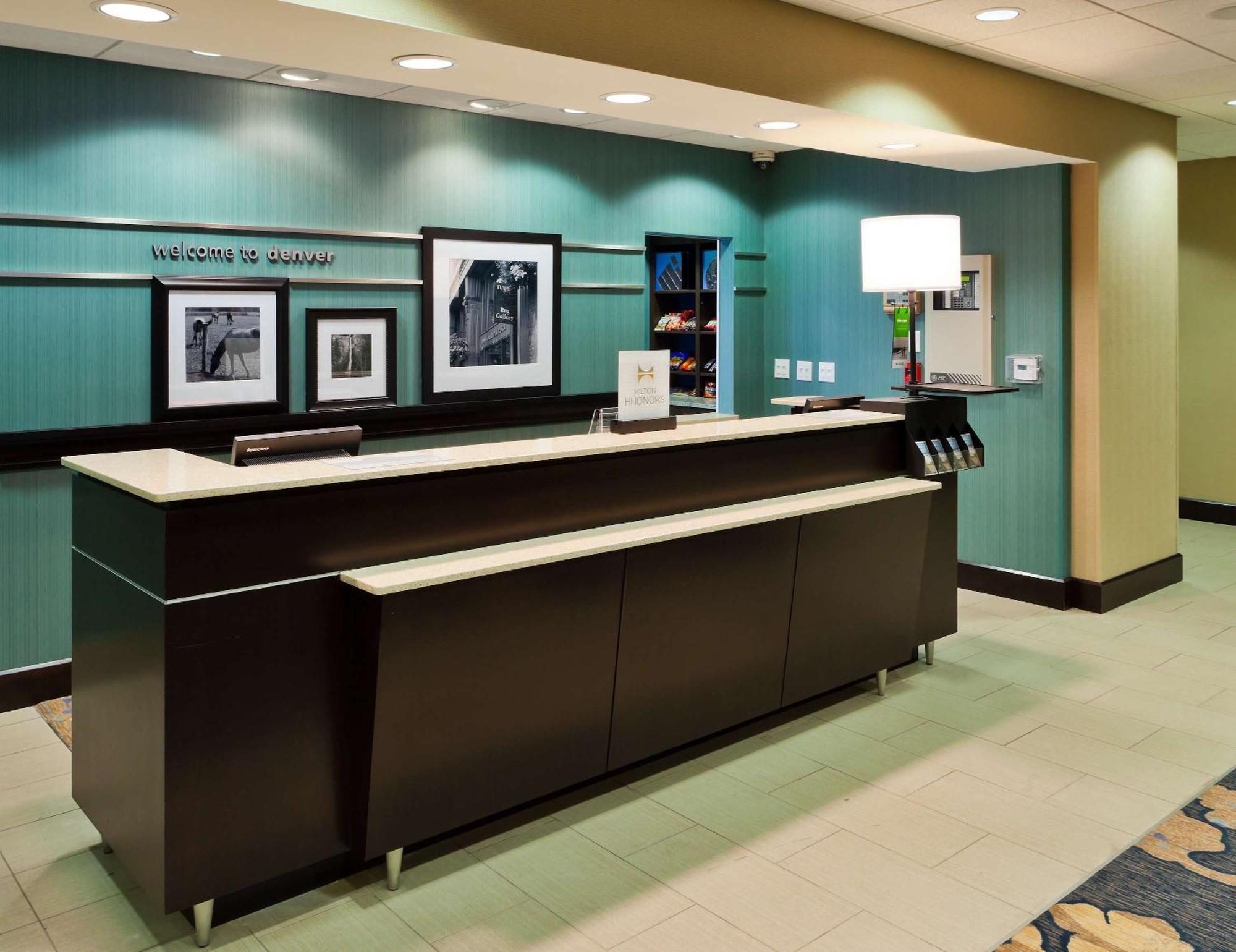 Hotel Hampton & Denver Airport / Gateway Park