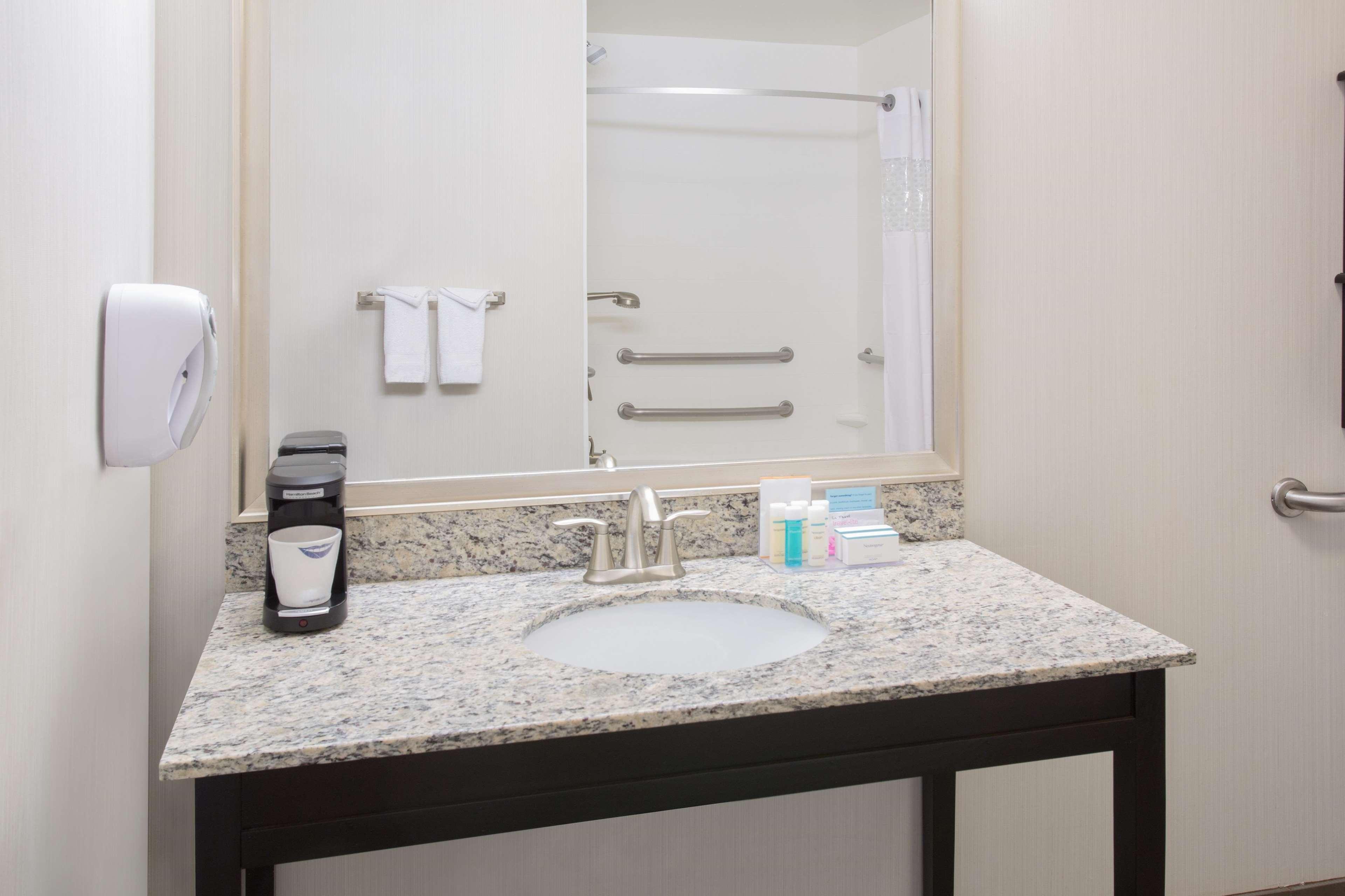 Hampton & Denver Airport / Gateway Park Hotel Aurora
