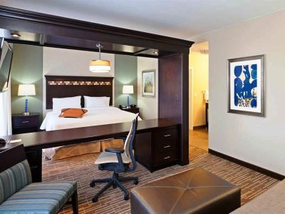 Hampton & Denver Airport / Gateway Park Hotel Aurora