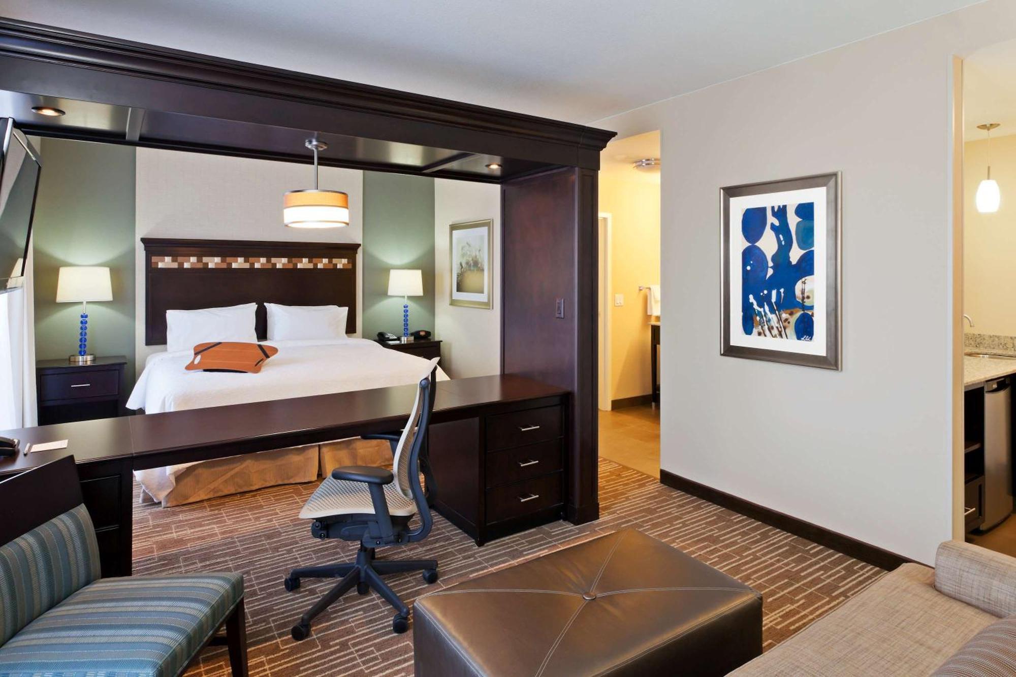 Hampton & Denver Airport / Gateway Park Hotel Aurora
